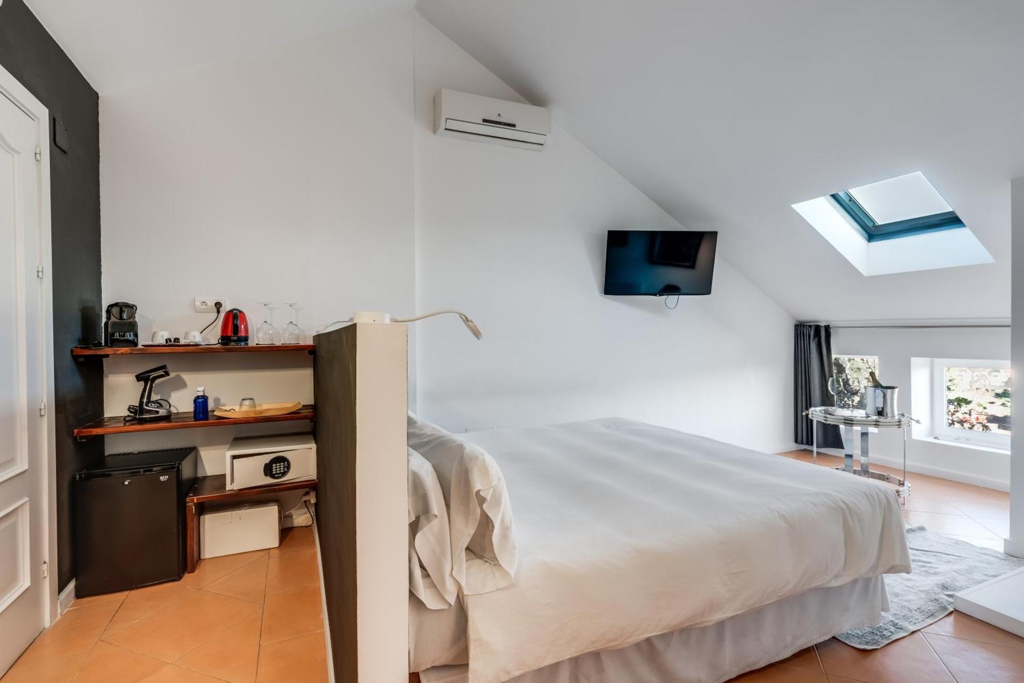 Molo Luxury Suites Puerto Banus Marbella Exterior photo