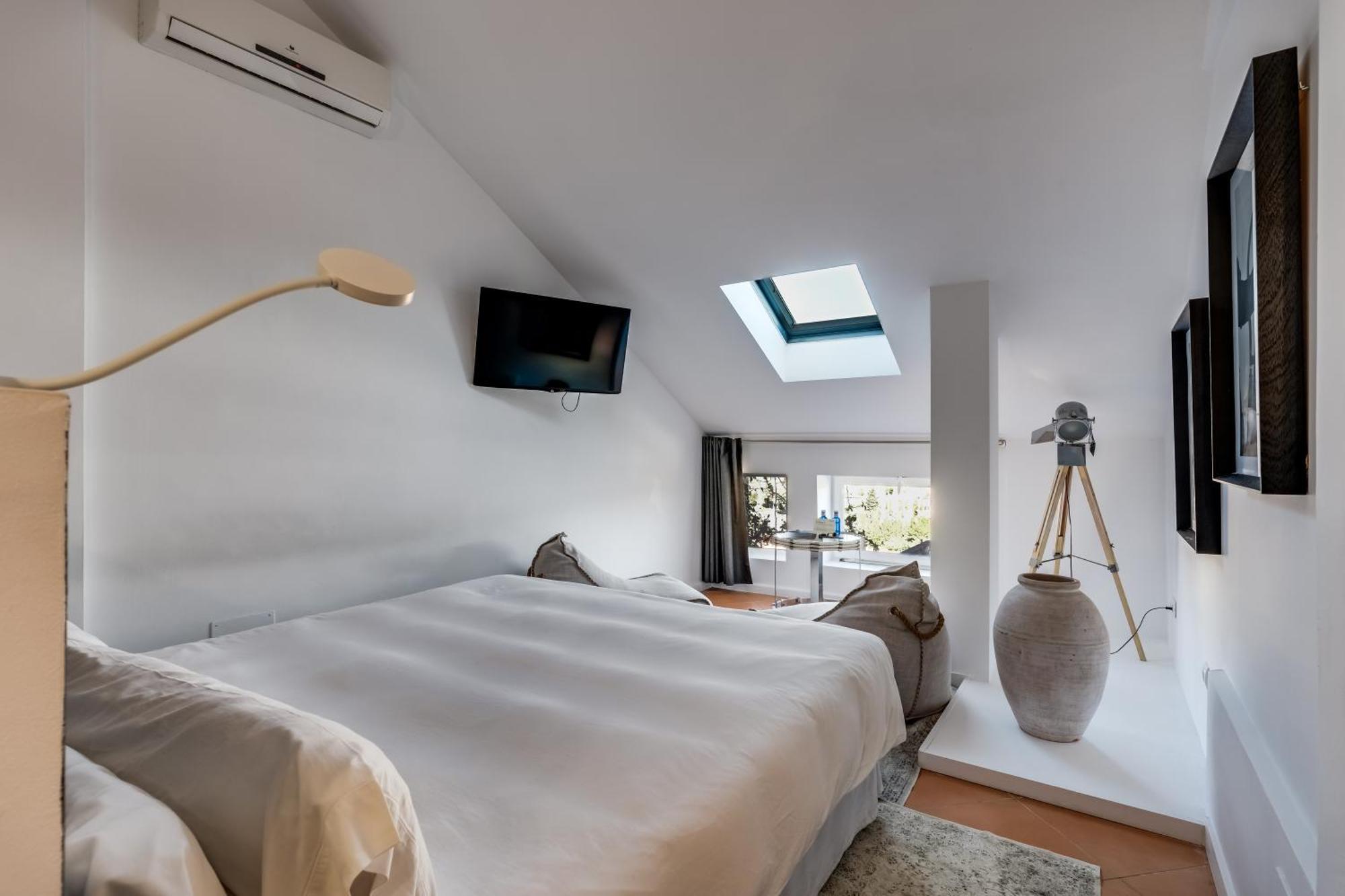 Molo Luxury Suites Puerto Banus Marbella Exterior photo